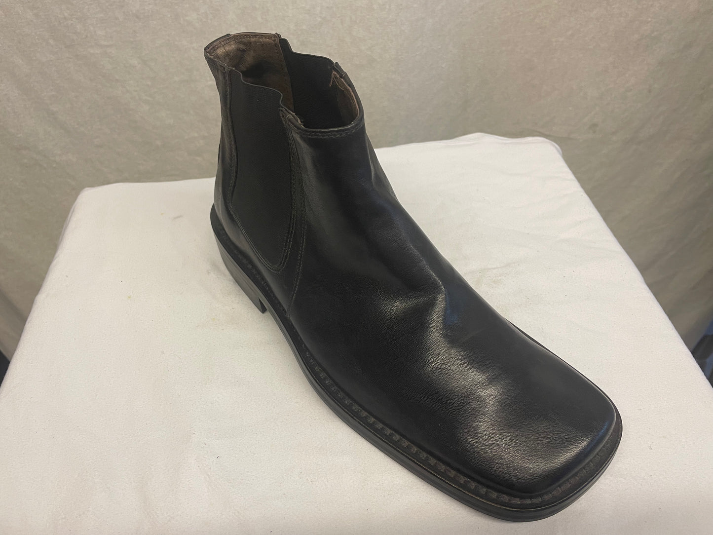 Cooper & Co. Vitello Nero